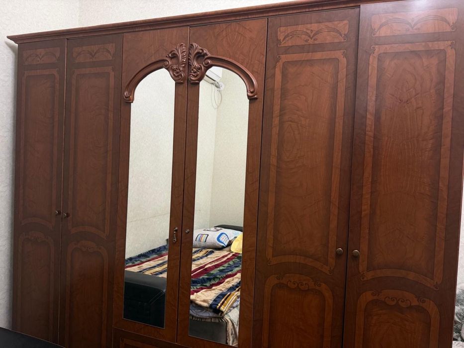 Классический шкаф