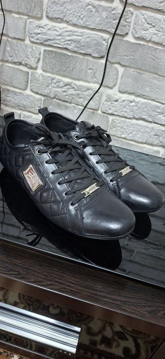 Оригинальные кроссы Burberry