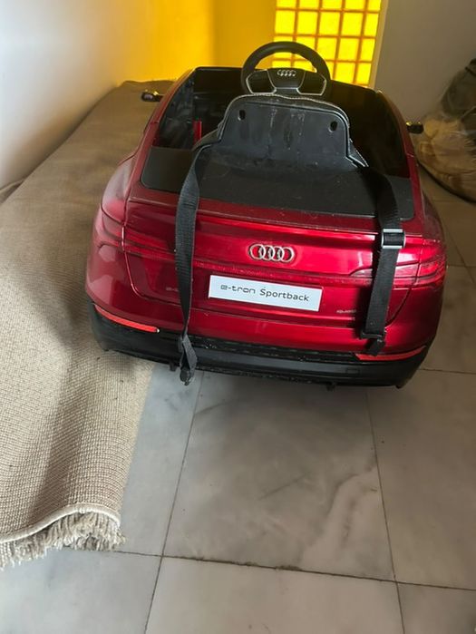 Акомулаторна кола audi