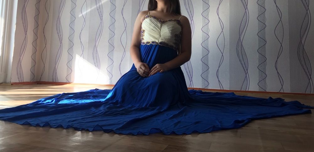 Вечерные платья...