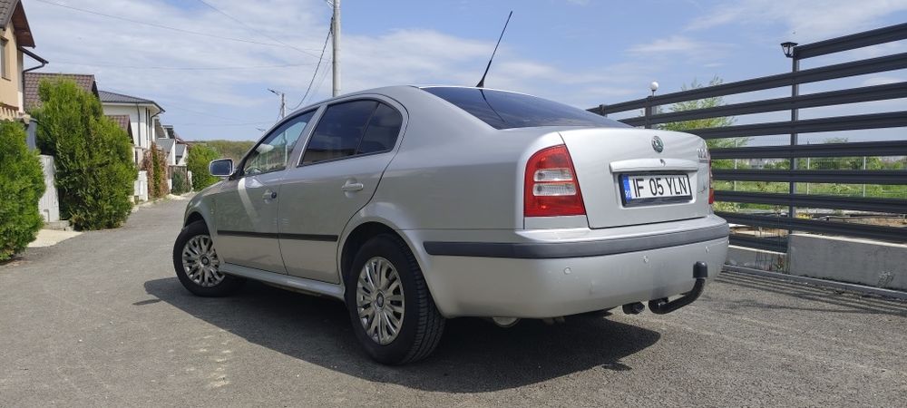 Skoda Octavia  1
