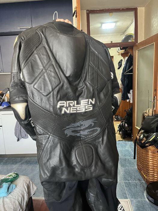 Мото гащеризон ,Кенгурова кожа .Американски на фирмата “Airlenness” с