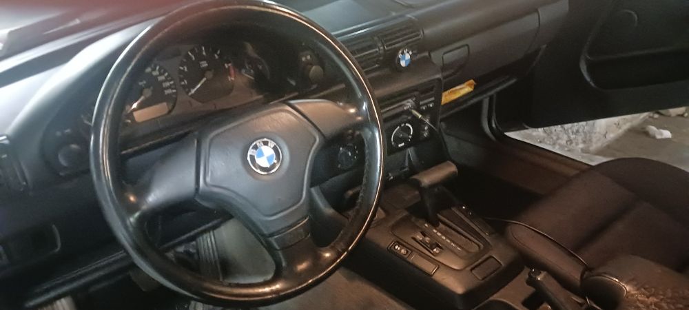 БМВ е36 компакт лилав