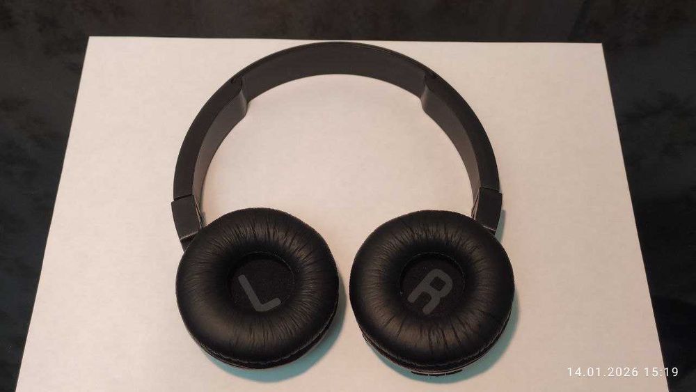 Наушники JBL TUNE 450BT Wireless on-ear headphones