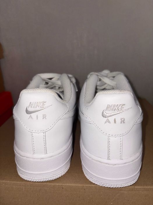 Nike Air Force 1 Low LE Triple White - Номер 40
