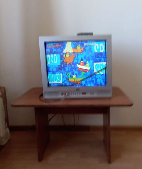 Телеизор JVC срочно продам