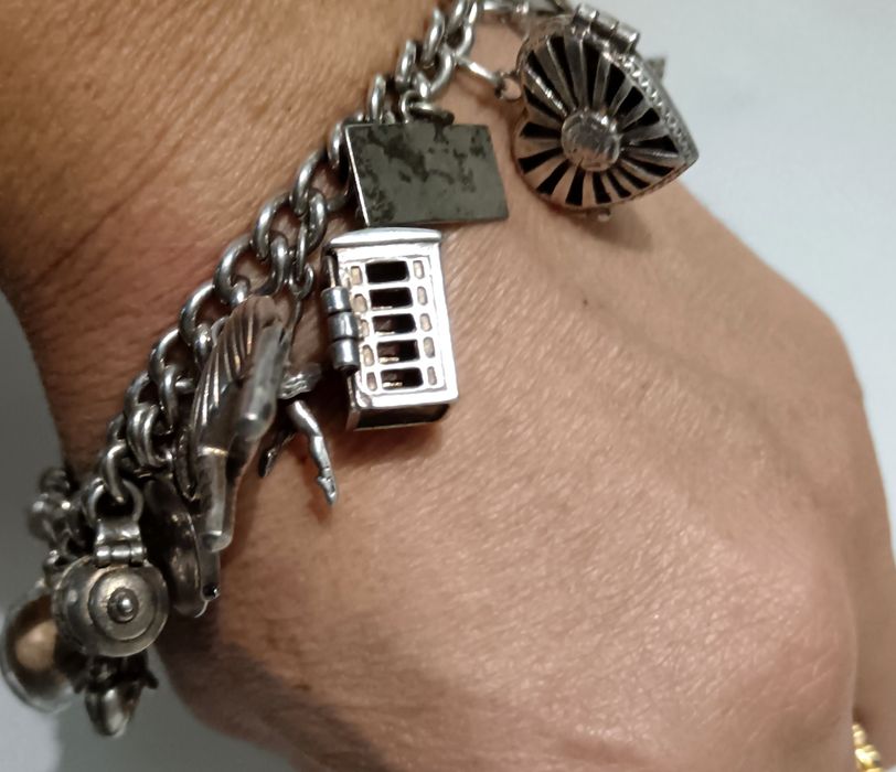 Сребърна гривна 54гр