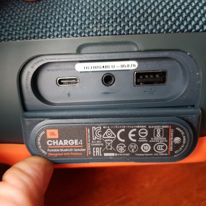 JBL Charge 4 Orange