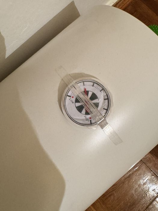 Вода нагреватель (Аристон)