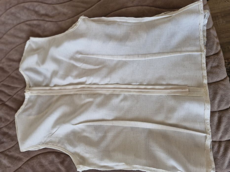 Дамски костюм от 3 части.