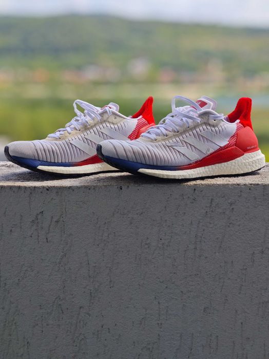 Vând Adidas Solar Glide 19