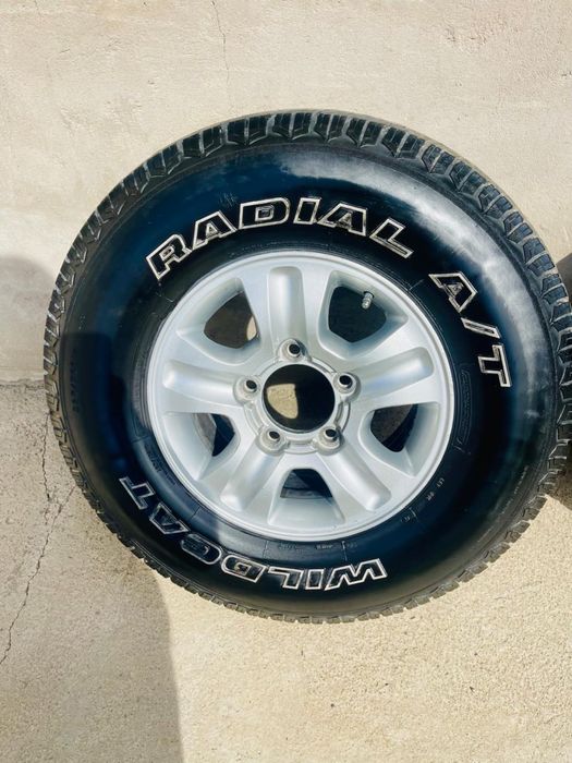 Запаска Toyota Land Cruiser