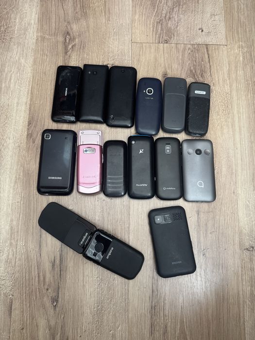 Telefoane cu butoane