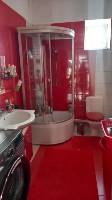 Casă renovată + teren 10 ari, Sanislău centru”