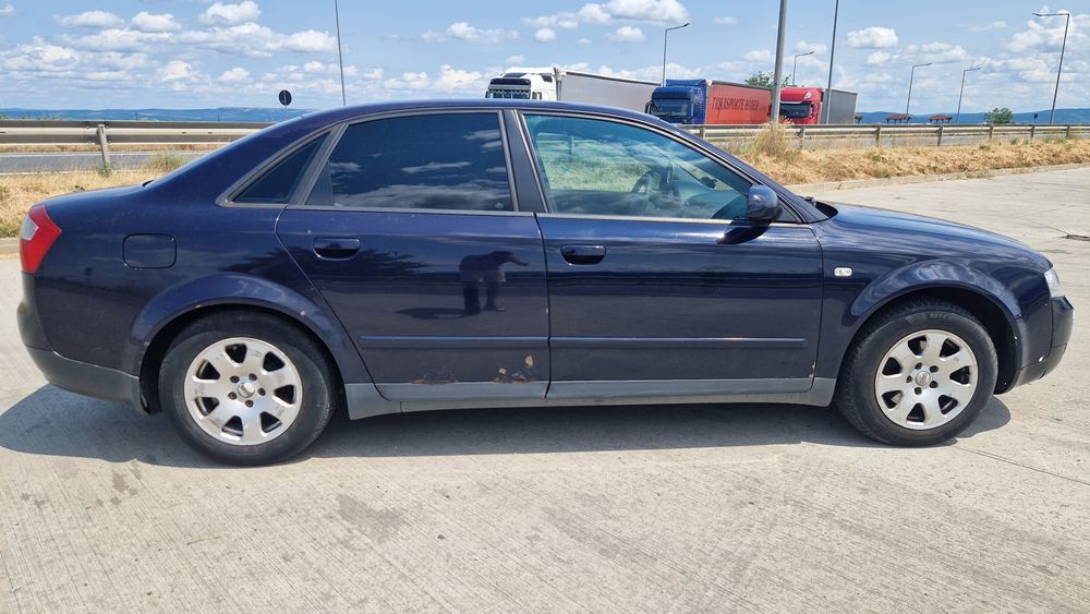 AUDI A4 2004 — imagine 5