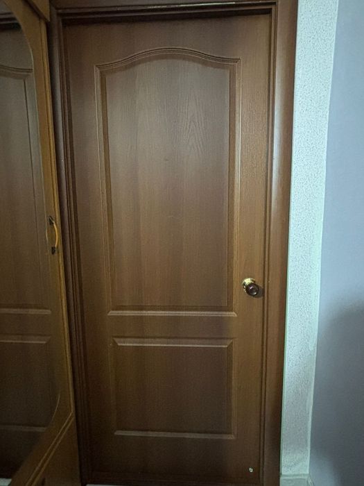 Даром, бесплатно двери в коплекте