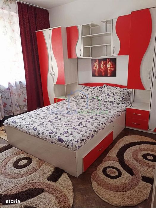 Apartament 4 Camere ,  Etaj 3 Din 4, 2 Bai, 2 Balcoane,  Calea Severin