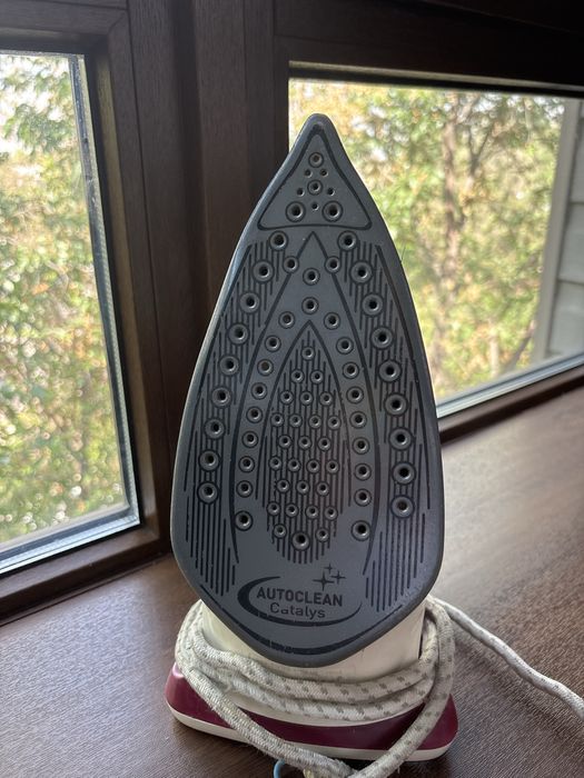 Продам утюг Tefal