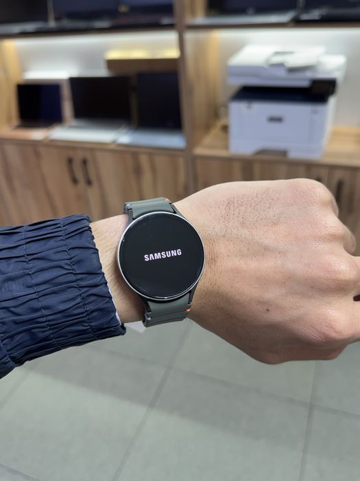 Часы Galaxy Watch 7