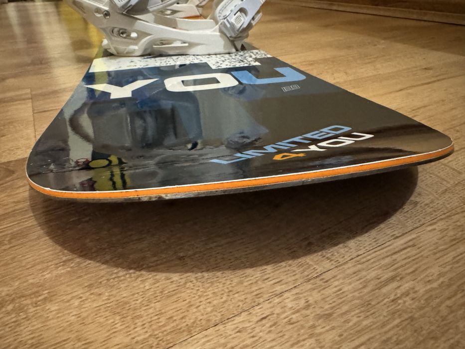Сноуборд в хорошем состоянии