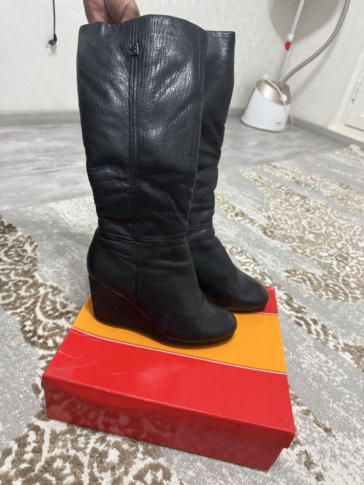 Женские сапоги новые