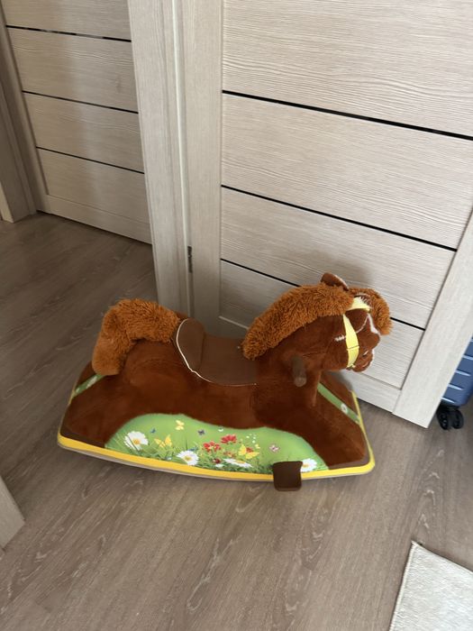 Продается Игрушка лошадка б/у