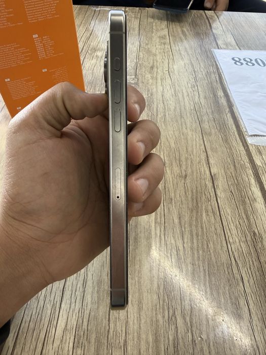 Iphone 15 pro max rangi natural titan