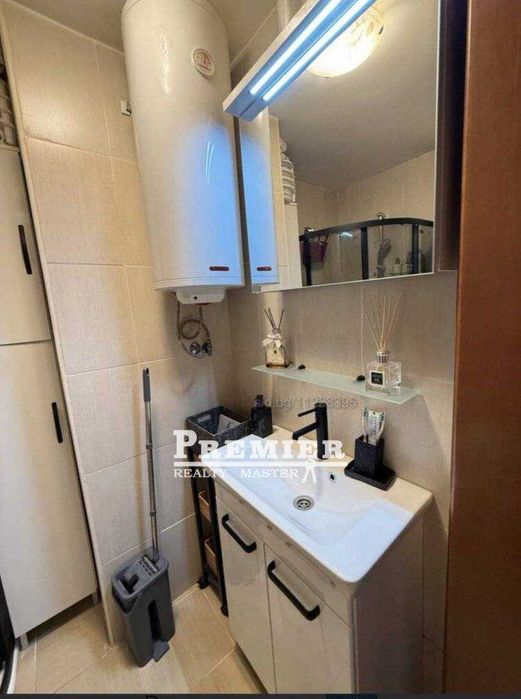 Продава се Двустаен апартамент в Свети Влас - 60 кв.м за 1750 €/кв.м - Снимка #2