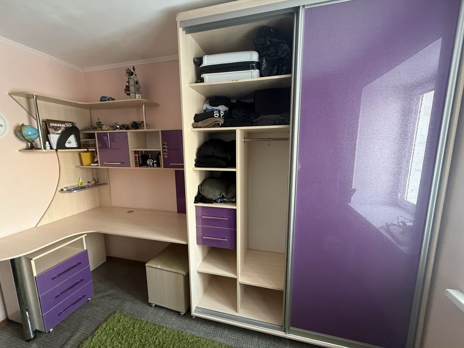 Продается гарнитур