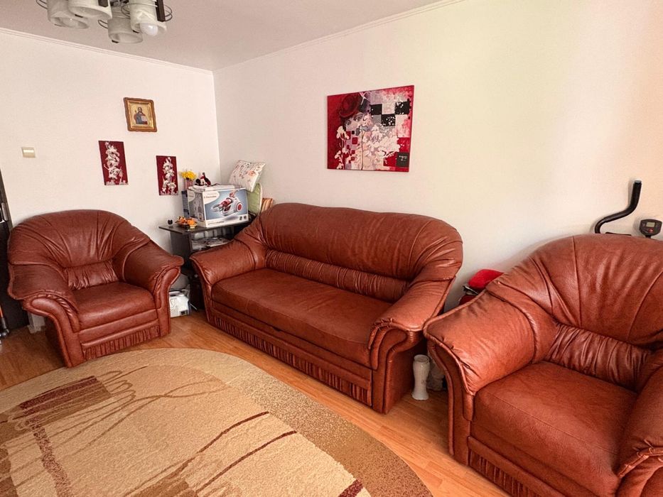 Set canapele 3+1+1 din piele ecologică – stare impecabilă