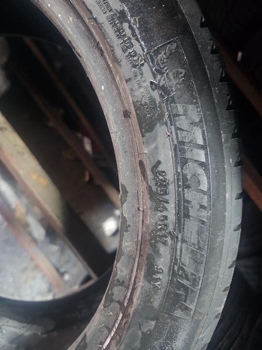 225 45 17 vara michelin