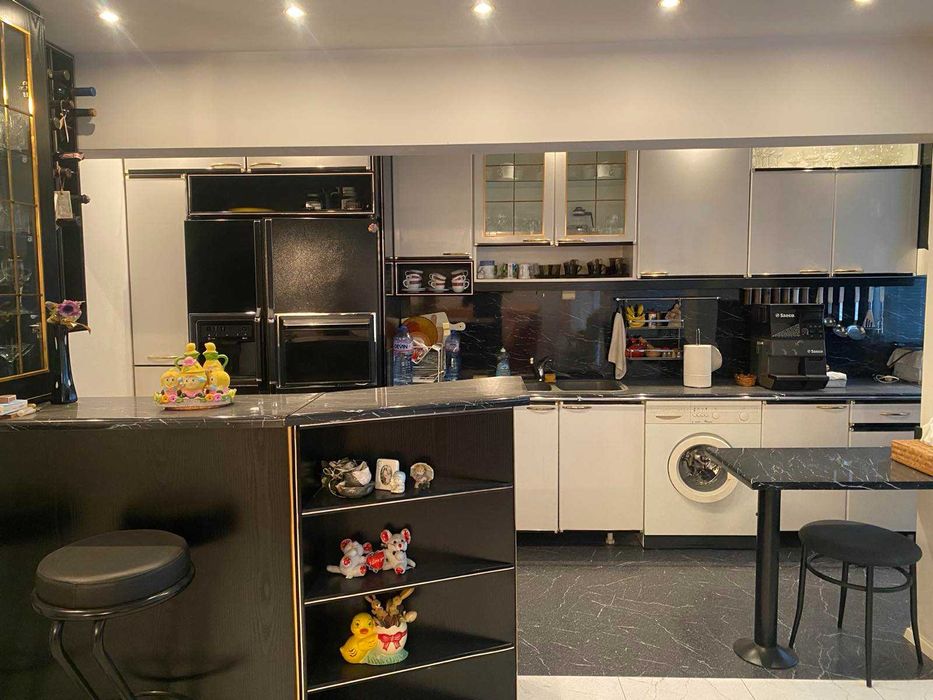 МНОГОСТАЕН 125 кв.м., град Карлово