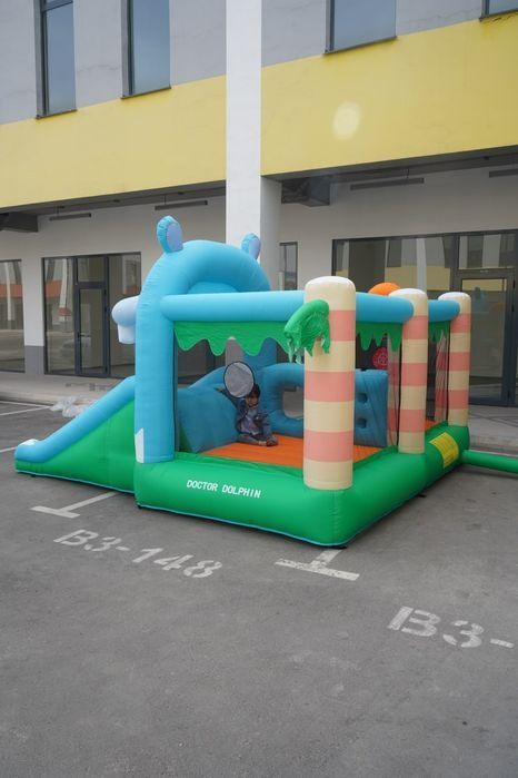 Батут 72068 от Doctor Dolphin( 410×370×250)  бесплатная 200 штука шари