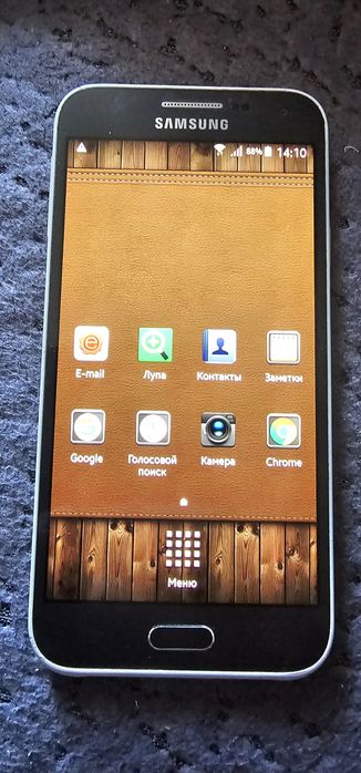 Телефон Samsung Е500