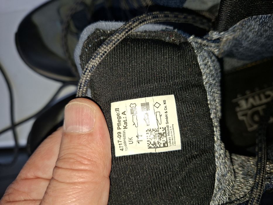 Vând ghete Meindl nr 46 cu Gore-tex