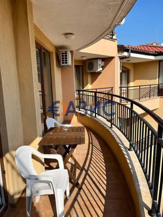 Продава се Двустаен апартамент в Свети Влас - 64 кв.м за 988 €/кв.м - Снимка #12