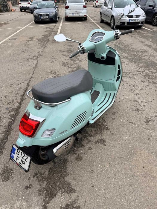 Vespa 125 cc – eleganță italiană în stare impecabilă