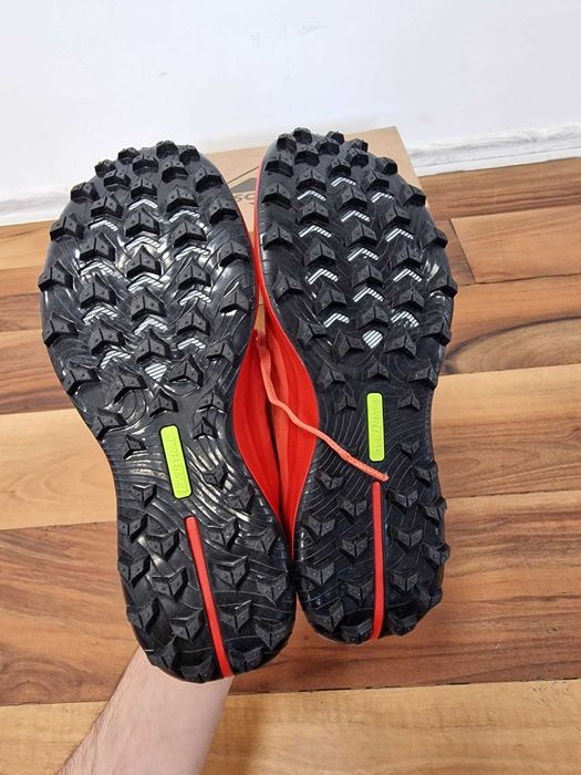 Saucony Обувки за планиско бягане Peregrine 12, 40.5 EU