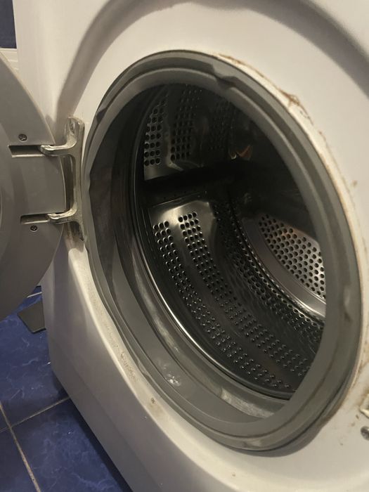 Продам стиральную машину LG