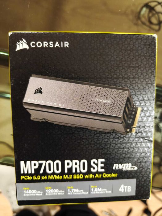SSD Corsair MP700 PRO SE cu Air Cooler 4TB PCIe 5.0 x4