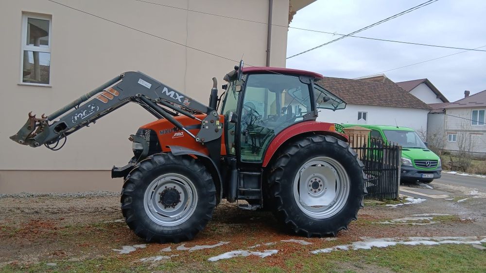 Tractor casse maxxum 100 cu incarcator  anul 2005