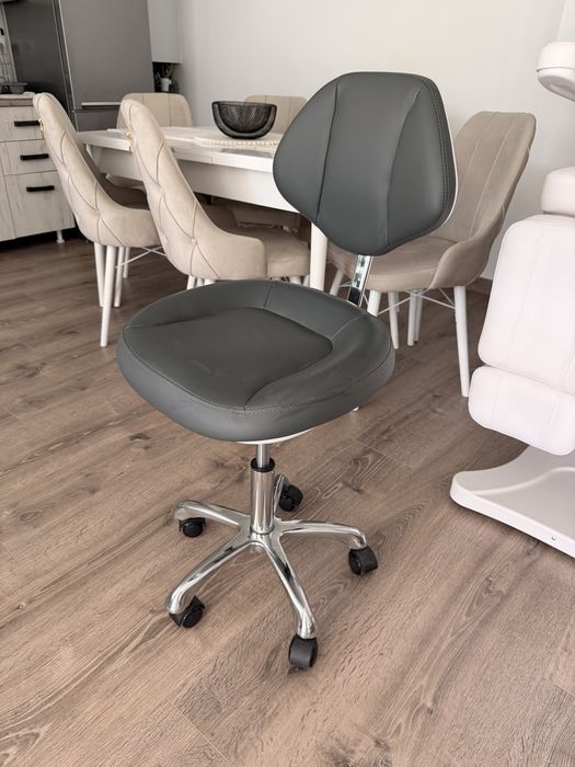 Scaun Cosmetica/Manichiura/Pedichiura Hidraulic Pentru Tehnician - Gri