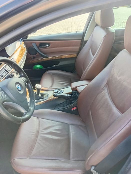 Vând autoturism BMW  390 L