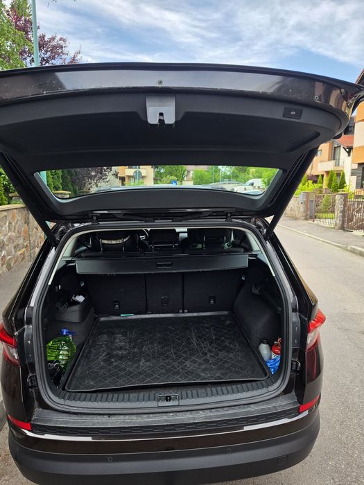 Skoda Kodiaq 2018 Ambition | 2.0 TDI | DSG | 4x4 | 115.000 KM | Faruri LED | Distronic | Bare Plafon | Jante 17" | Cârlig