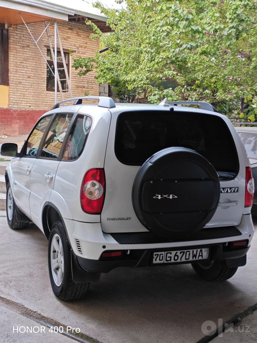 Niva Chevrolet 2018 yil. Probegi 70000 km yurgan.