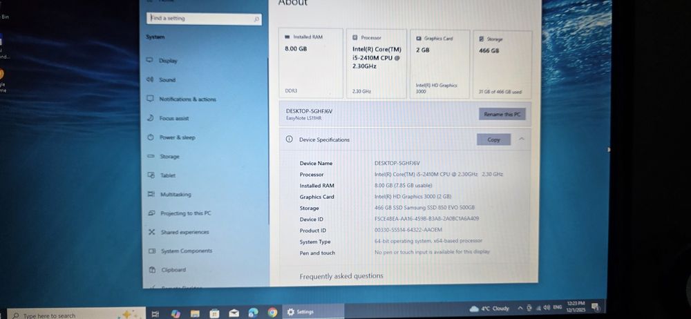 Laptop Packard Bell 17.3", i5, 8GB RAM, SSD 500GB - Rapid și Ecran Mar