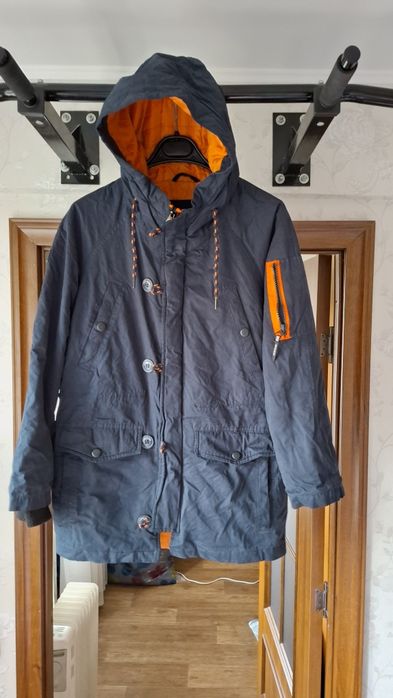 Продам куртки  на мальчика р 152-164