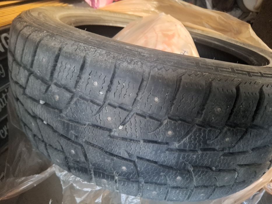 Автошины зимние 235х55R19