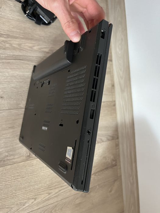 Laptop Lenovo Thinkpad i5 7200U 8GB DDR4 1TB HDD Baterie OK