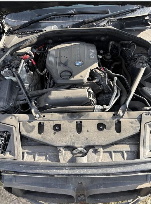 Dezmembrez bmw f10 f11 lci facelift b47 190 cp